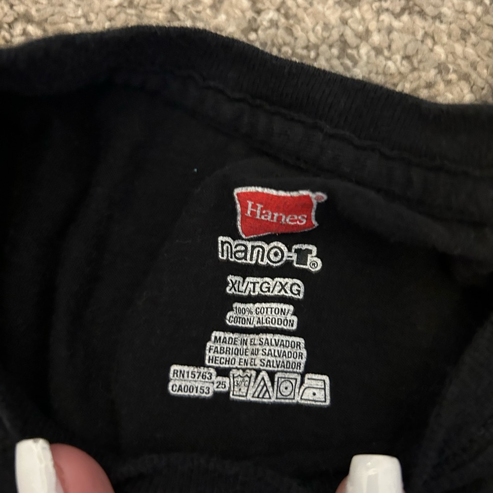 women’s basic tees bundle - Picture 3 of 5